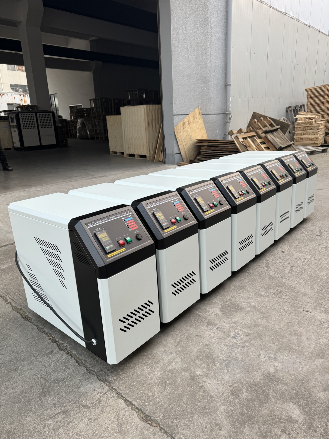 Oil Type Mold Temperature Machine