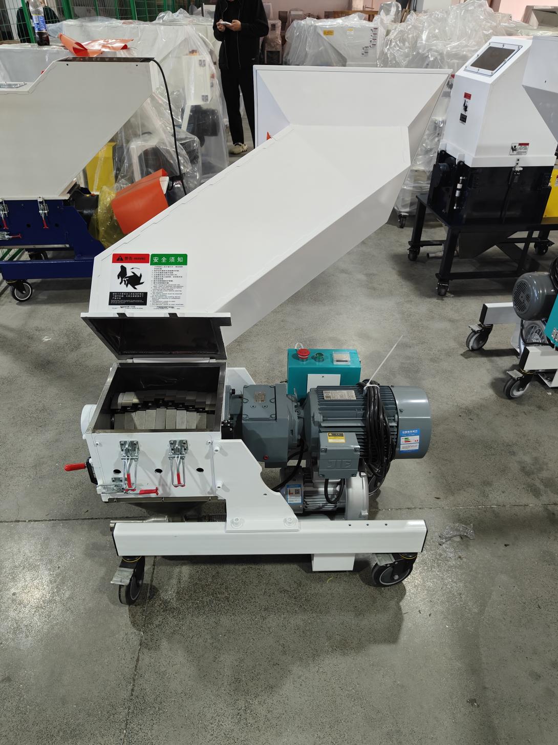 Medium Speed Crusher PN1-CH 10K