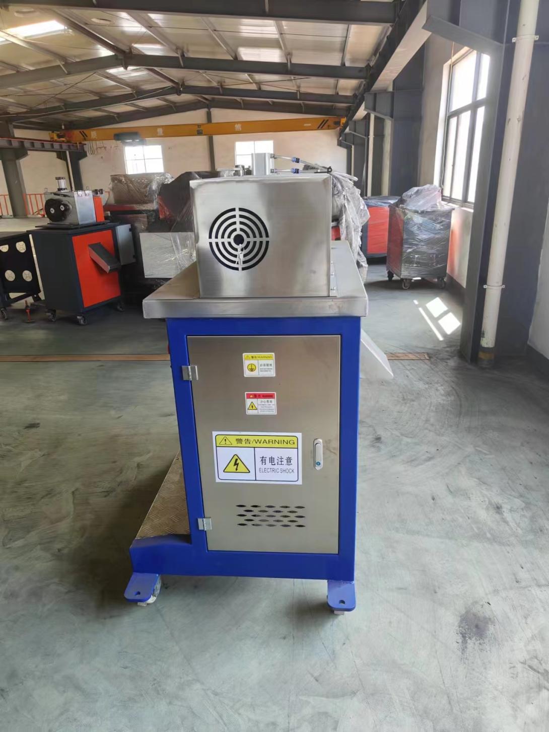 Gantry type pelletizer 600